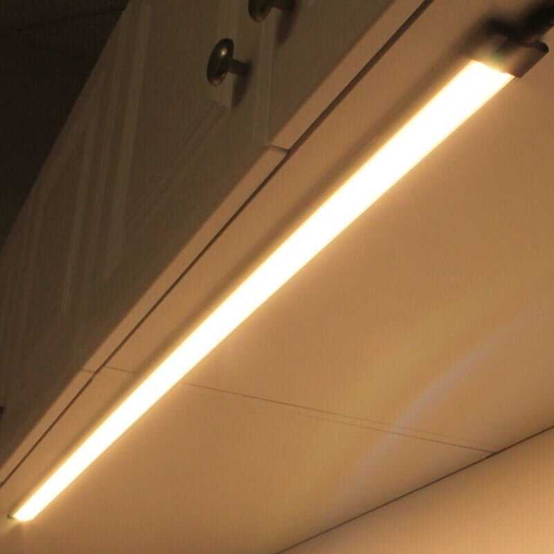 T 28 DOKUNMATİK GÜNIŞIĞI LED LAMBA 590MM