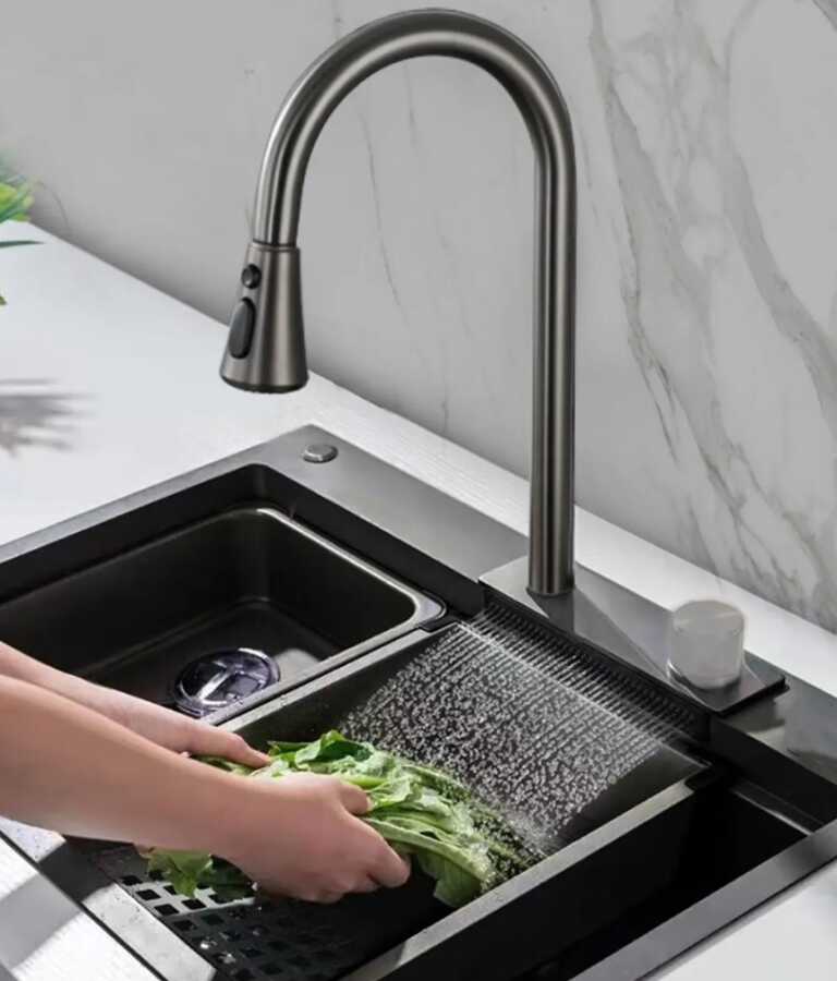 FLEKO Antrasit Yağmurlama Ankastre Evye + Armatür+kesme Tahtası+2 tepsi Seti 75x45x20cm